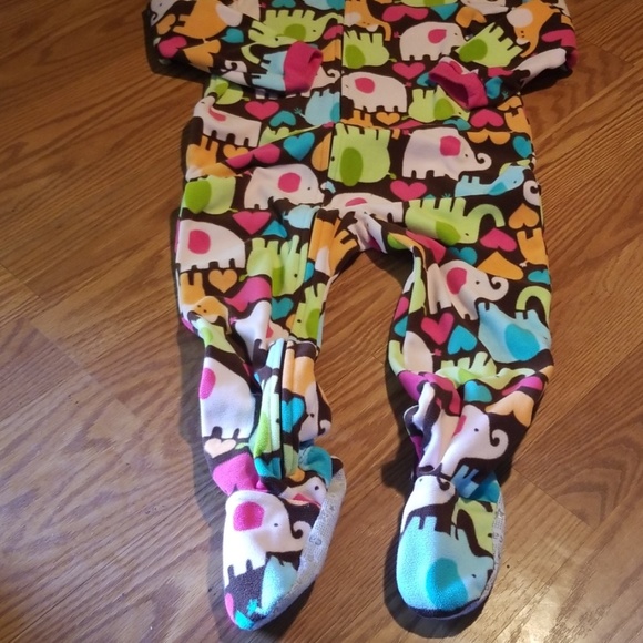 2 Carter's blanket sleepers 4t - Picture 5 of 8